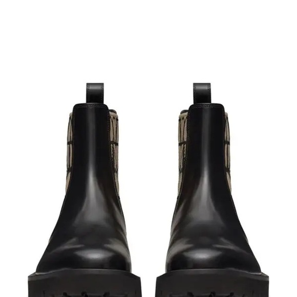 VALENTINO GARAVANI NWT MENS 42 Beatle Black Ankle Boots. Calf Leather! Elegant main image 9